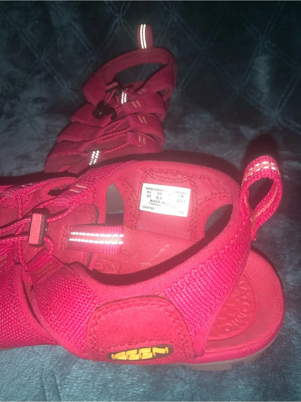 Nwot Keen Clearwater CNX Water Sandals Women's 6.5 Red Sport Hike Trail 37 EU